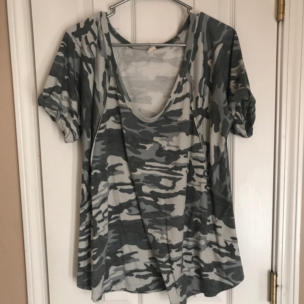 Camo tee